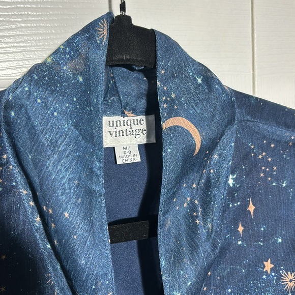 Unique Vintage polyester maxi dress in blue - Picture 5 of 7